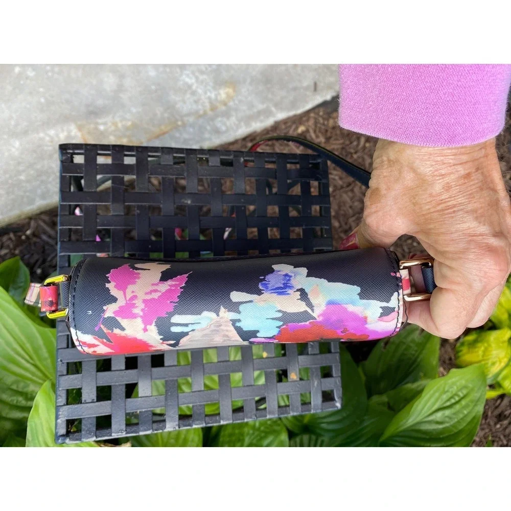 Kate Spade Laurel Way Carsen Blurry Floral Crossbody Saffiano Leather Bag‎